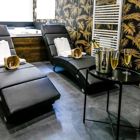 Apartment La By Privatif