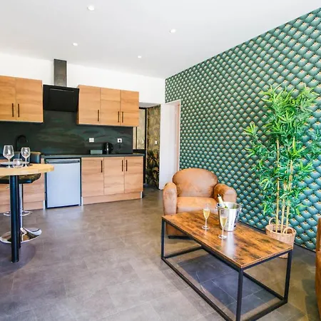 La By Privatif Apartment Pontavert
